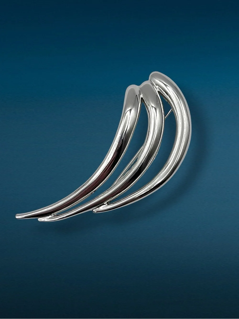 Vintage Modernist Silver Tone Swoosh Triple Bar Wave Brooch Pin